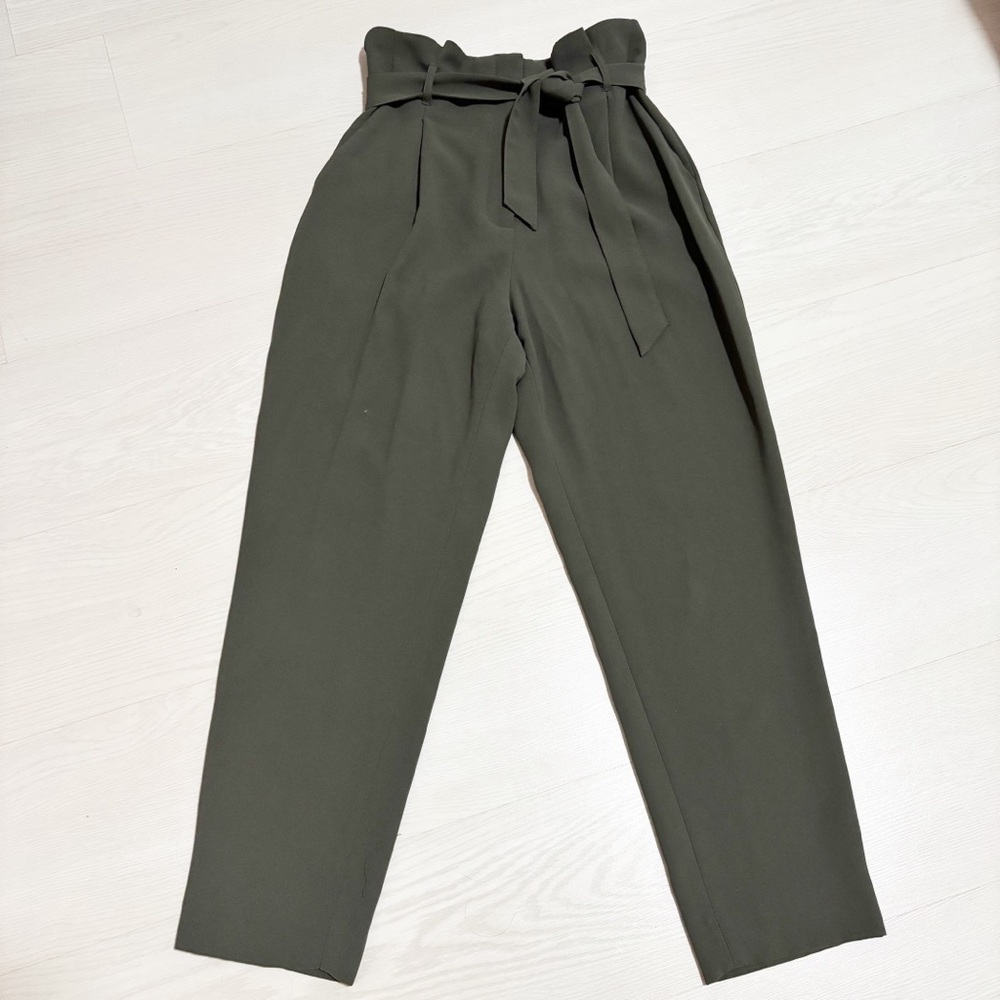 H&M Womens Paper Bag Trousers Khaki Green High Waist with Pleats and‎ Tie Belt